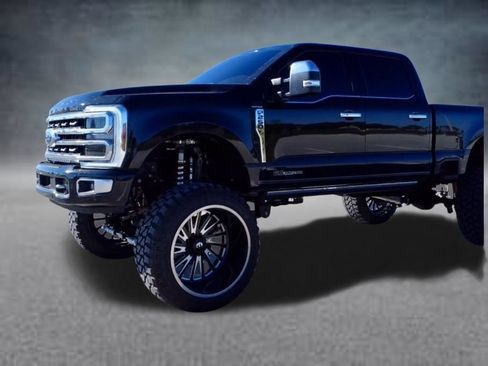 Used 2024 Ford F250 Platinum w/ FX4 Off-Road Package AWD/4WD image 15