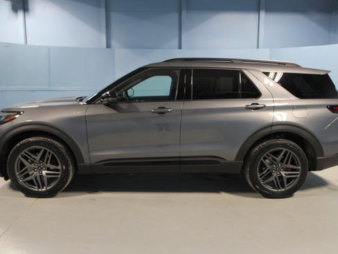New 2026 Ford Explorer ST-Line w/ ST-Line Street Pack image 26