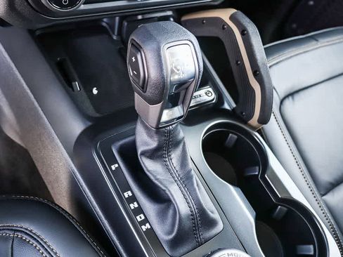 New 2026 Ford Bronco Badlands image 20