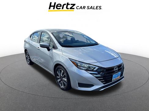 Used 2025 Nissan Versa SV FWD image 1