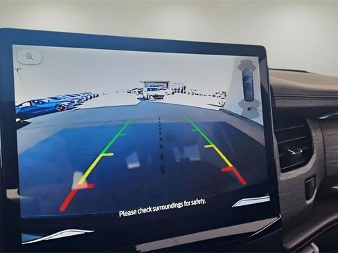 Used 2024 Ford Expedition Limited image 38