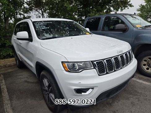 Used 2020 Jeep Grand Cherokee Laredo RWD image 10