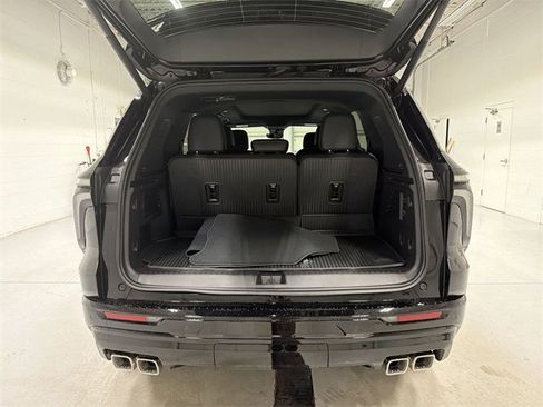 New 2026 Chevrolet Traverse RS w/ LPO, Floor Liner Package image 15
