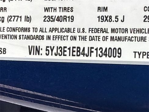 Used 2018 Tesla Model 3 Long Range image 31