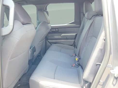 Certified 2025 Toyota Tacoma SR5 AWD/4WD image 11