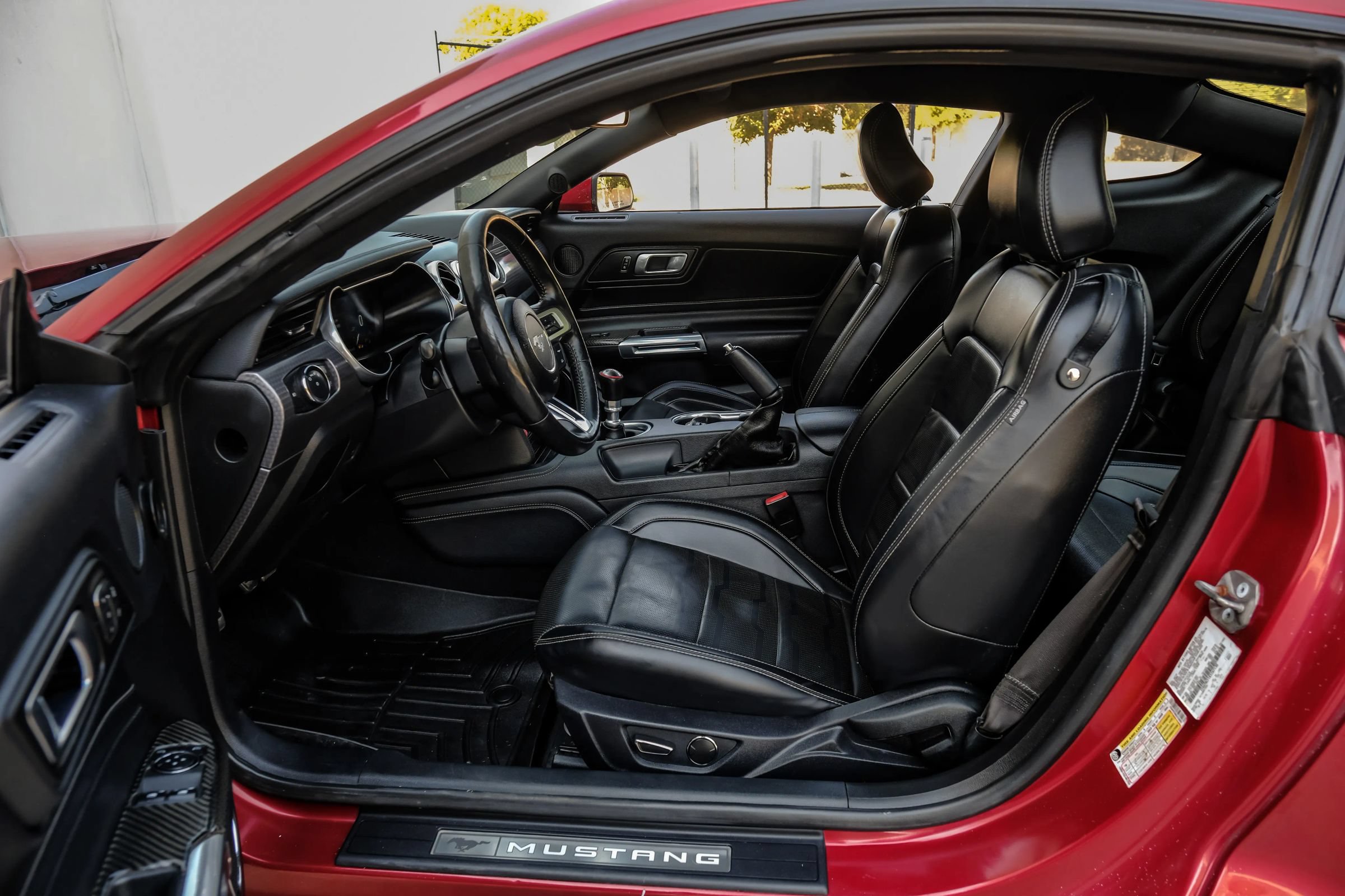 Used 2019 Ford Mustang GT Premium w/ GT Performance Package RWD image 4