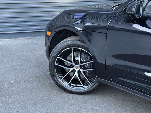 New 2026 Porsche Macan image 12