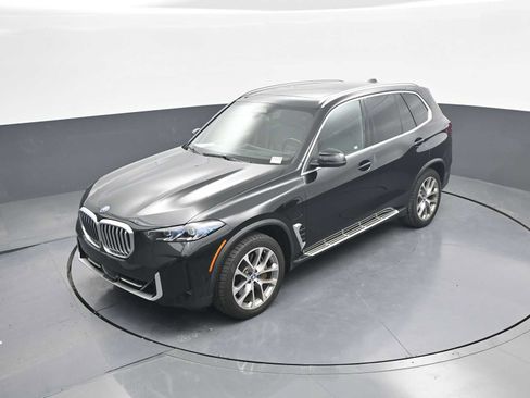 Used 2025 BMW X5 xDrive50e AWD/4WD image 34