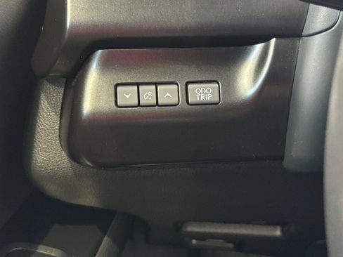 Used 2025 Lexus UX 300h FWD w/ Accessory Package (Z2) image 36