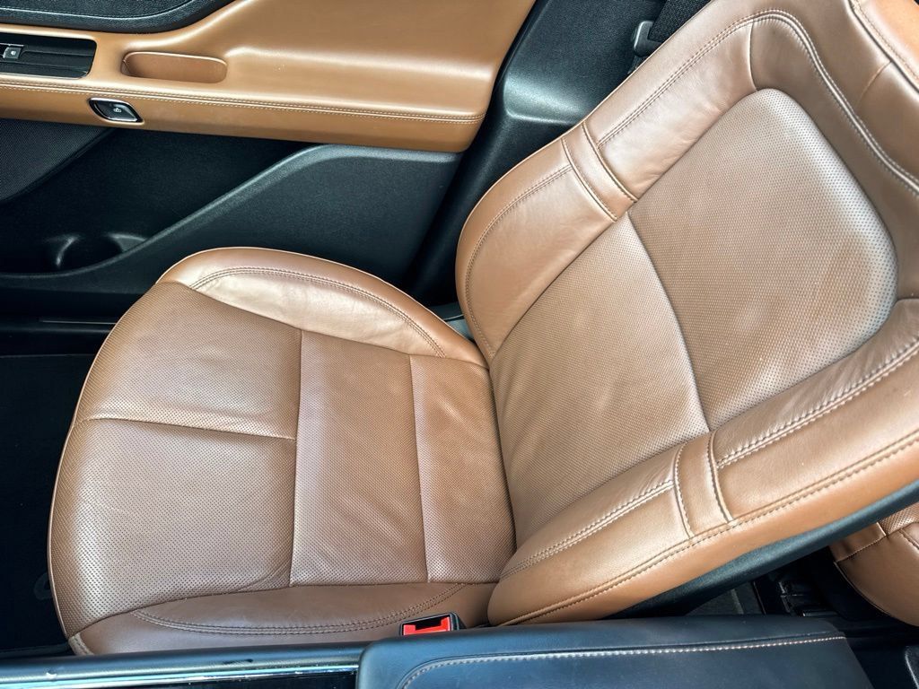 Used 2023 Lincoln Aviator Reserve w/ Equipment Group 201A AWD/4WD image 21