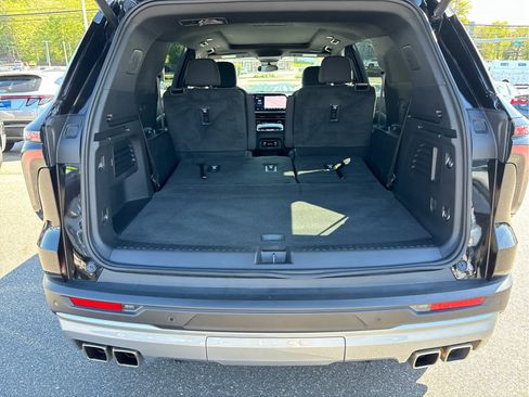 Certified 2024 Chevrolet Traverse LT w/ LPO, Floor Liner Package AWD/4WD image 26
