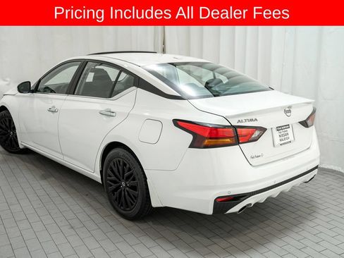 Certified 2025 Nissan Altima 2.5 SV w/ SV Special Edition Package FWD image 3