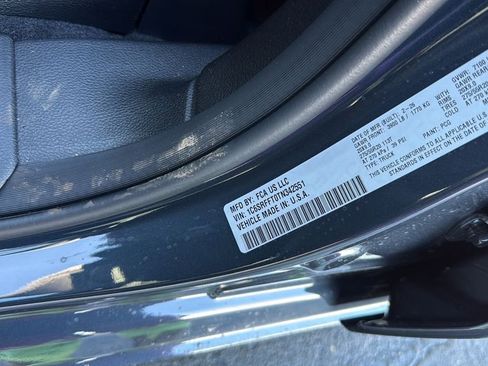 New 2026 RAM 1500 4x4 Crew Cab image 38