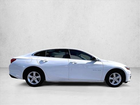 Used 2024 Chevrolet Malibu LS image 3