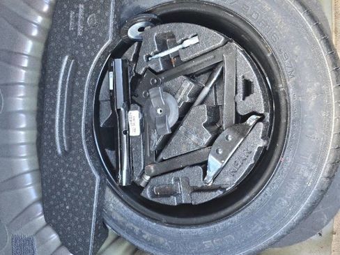 Used 2020 Chevrolet Malibu LT image 42