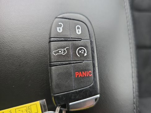 Used 2018 Jeep Grand Cherokee Altitude image 31