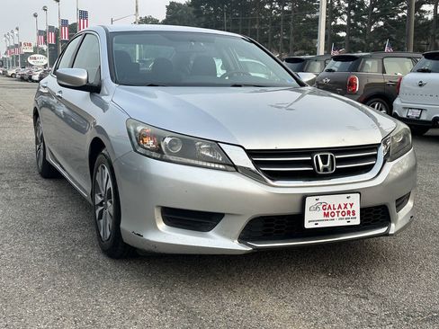 Used 2013 Honda Accord LX image 3