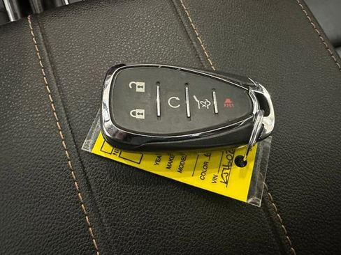 Used 2019 Chevrolet Traverse LT w/ LT Premium Package image 16