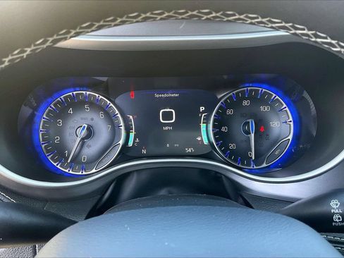 New 2026 Chrysler Pacifica Select FWD image 11