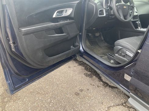 Used 2017 Chevrolet Equinox LS image 8