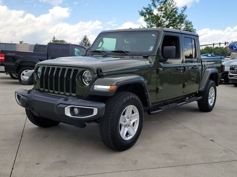 Used 2022 Jeep Gladiator Sport AWD/4WD image 7