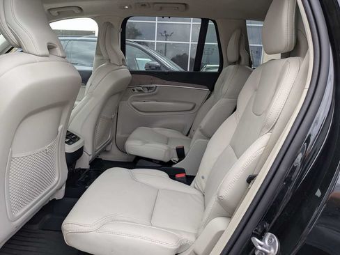 Certified 2024 Volvo XC90 B6 Ultimate w/ Lounge Package AWD/4WD image 16