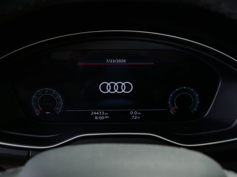 Used 2023 Audi Q5 2.0T Prestige w/ Prestige Package AWD/4WD image 19