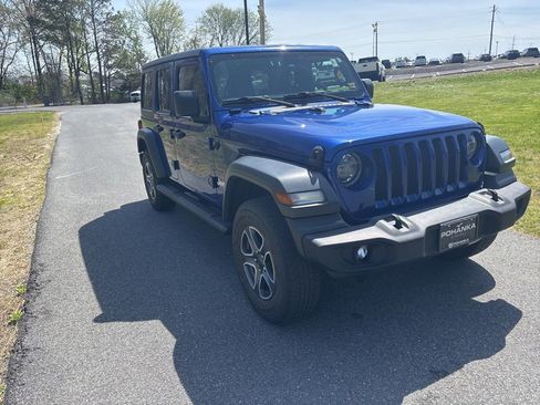 Used 2020 Jeep Wrangler Unlimited Sport S image 3
