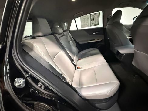 Used 2023 Toyota Venza XLE AWD/4WD image 14