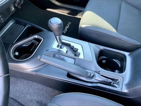 Used 2018 Toyota RAV4 XLE image 17