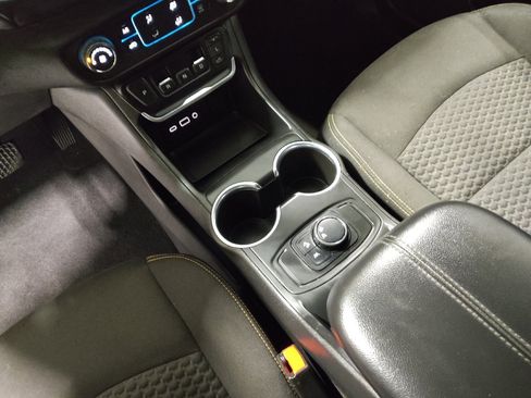 Used 2020 GMC Terrain SL image 26