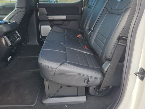 New 2025 Ford F350 Platinum w/ FX4 Off-Road Package image 26