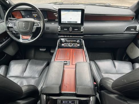 Used 2021 Lincoln Navigator Reserve AWD/4WD image 28