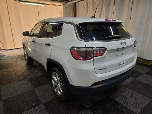 Used 2025 Jeep Compass Sport AWD/4WD image 3