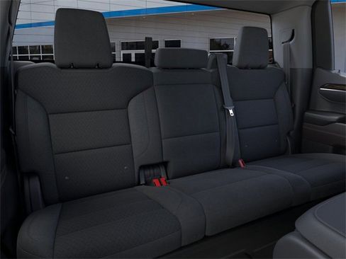 New 2026 GMC Sierra 1500 SLE image 17