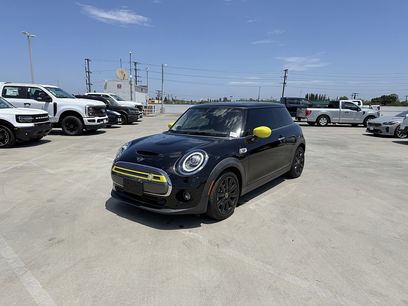 Used 2020 MINI Cooper SE w/ 6.5" Touchscreen Package