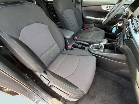 Used 2022 Kia Forte Sedan FWD image 22