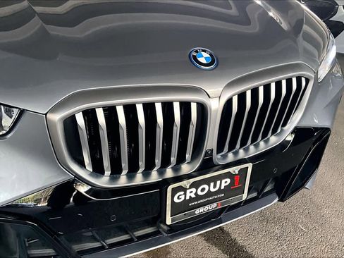 Used 2024 BMW X5 xDrive50e w/ M Sport Package image 29