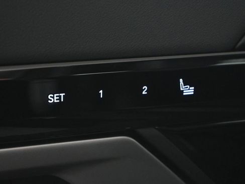 New 2026 BMW 530i xDrive w/ M Sport Package image 28