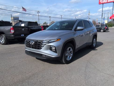 Used 2022 Hyundai Tucson SE image 4