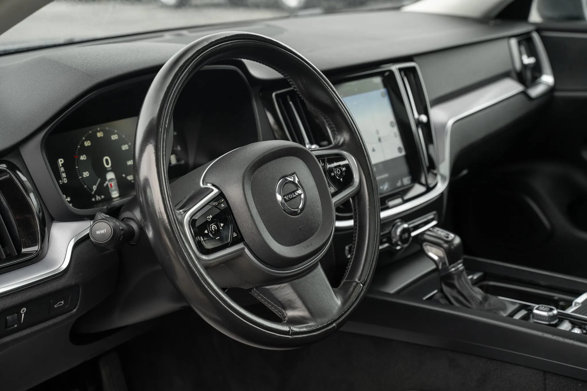 Used 2019 Volvo S60 T6 Momentum w/ Premium Package AWD/4WD image 15