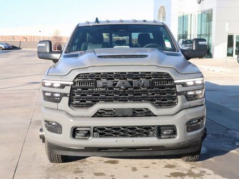 New 2026 RAM 3500 Limited AWD/4WD image 10