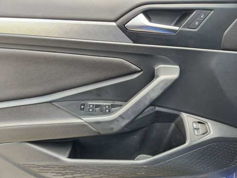 Used 2023 Volkswagen Jetta SE image 22