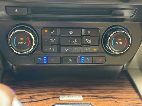 Used 2018 Ford F150 Lariat w/ Equipment Group 501A Mid AWD/4WD image 22