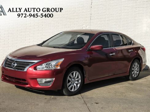 Used 2013 Nissan Altima 2.5 S image 1