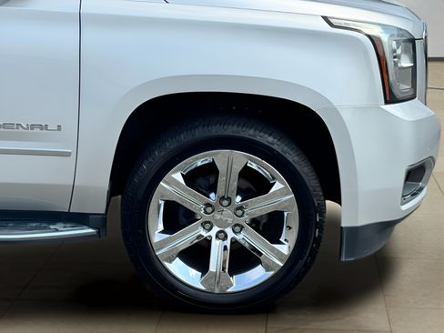 Used 2020 GMC Yukon Denali w/ Open Road Package AWD/4WD image 48