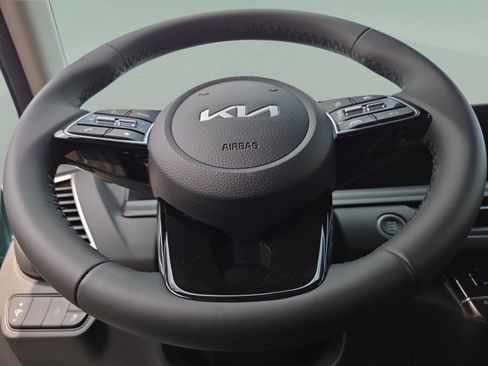 New 2026 Kia Seltos EX FWD image 39
