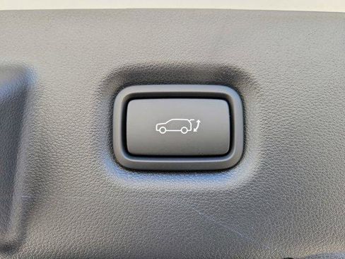 New 2025 Hyundai Ioniq 5 SEL image 8