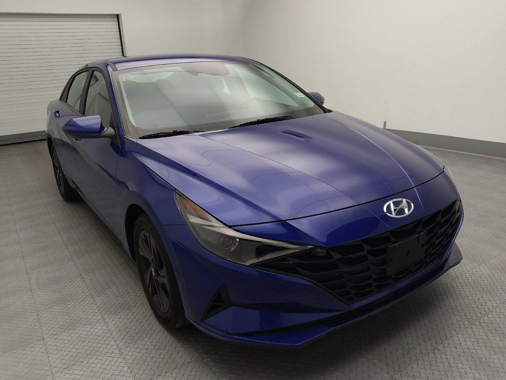 Used 2023 Hyundai Elantra SEL FWD image 14