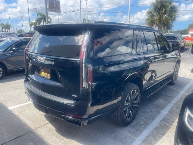 Used 2022 Cadillac Escalade ESV Sport RWD image 4